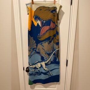 Jurassic World Dinsosaur Multicolored Fleece Blanket